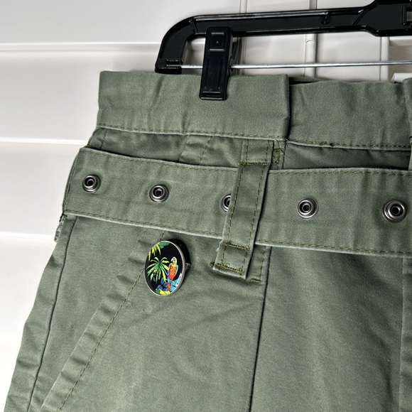 Marc Jacob’s light green pants,size 6, run big, can fit size 8-10. High waisted. - Picture 3 of 6